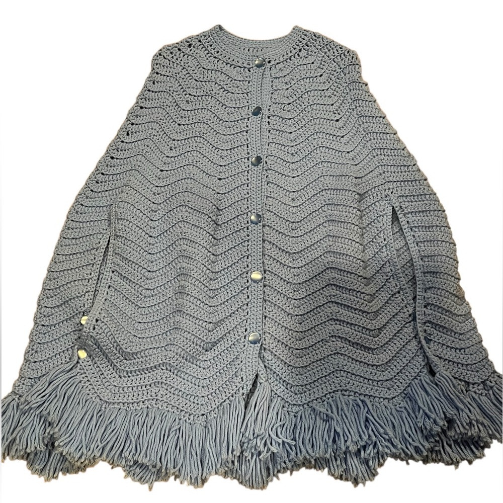 Vintage handcrafted knitted blue cape - Picture 6 of 9